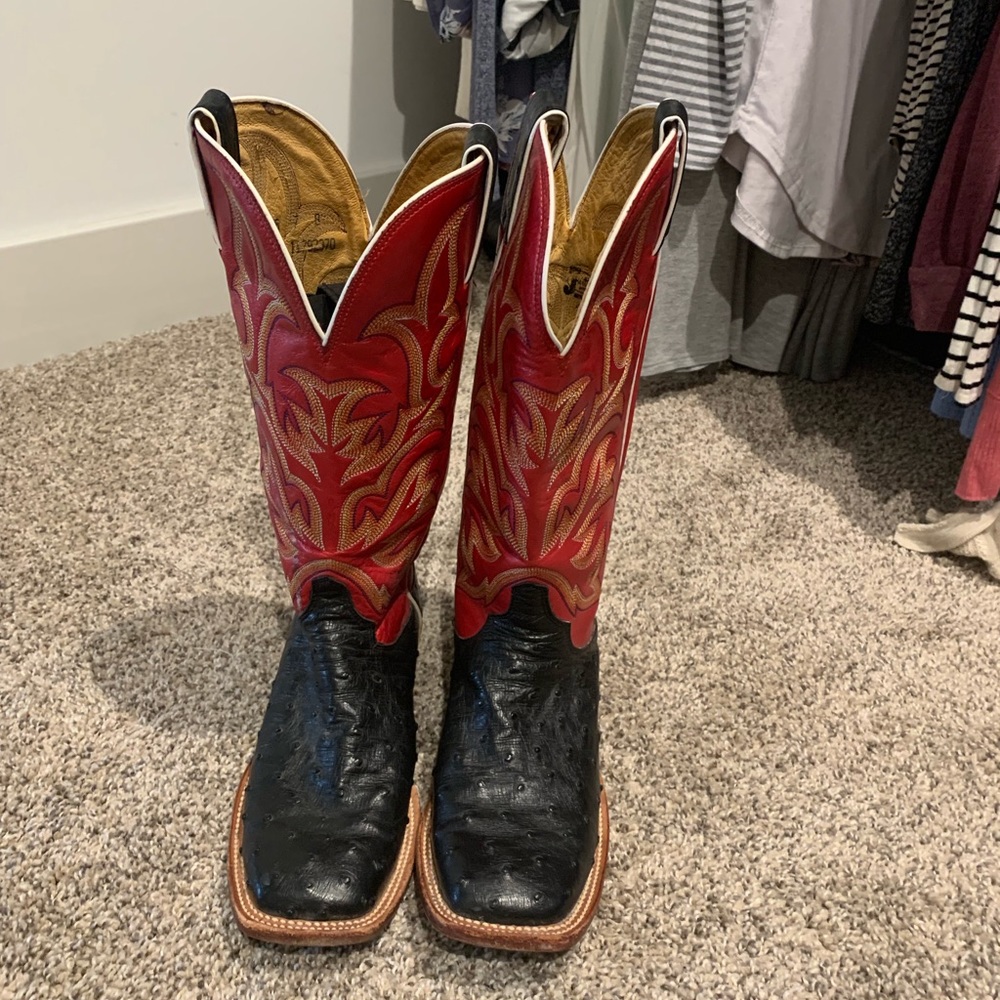 Women’s Ostrich Skin Justin Boots